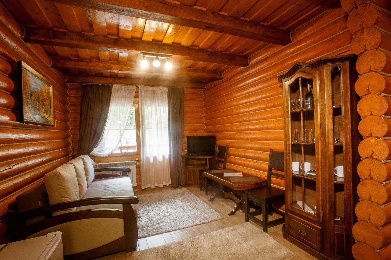 Toursit Complex Polyana Kvasova Hotel Екстериор снимка
