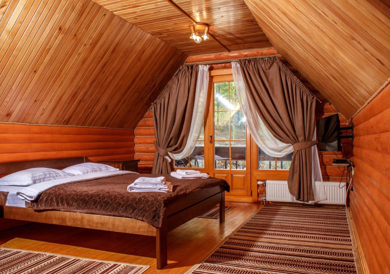 Toursit Complex Polyana Kvasova Hotel Екстериор снимка